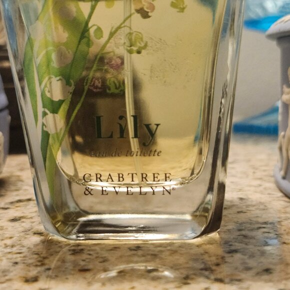 Crabtree & Evelyn LILY - Picture 3 of 5